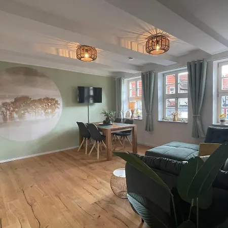 Homelikestay: - - Wlan - Bestlage - Liebevolle Einrichtung Lägenhet