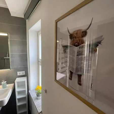Apartment Homelikestay: - - Wlan - Bestlage - Liebevolle Einrichtung *